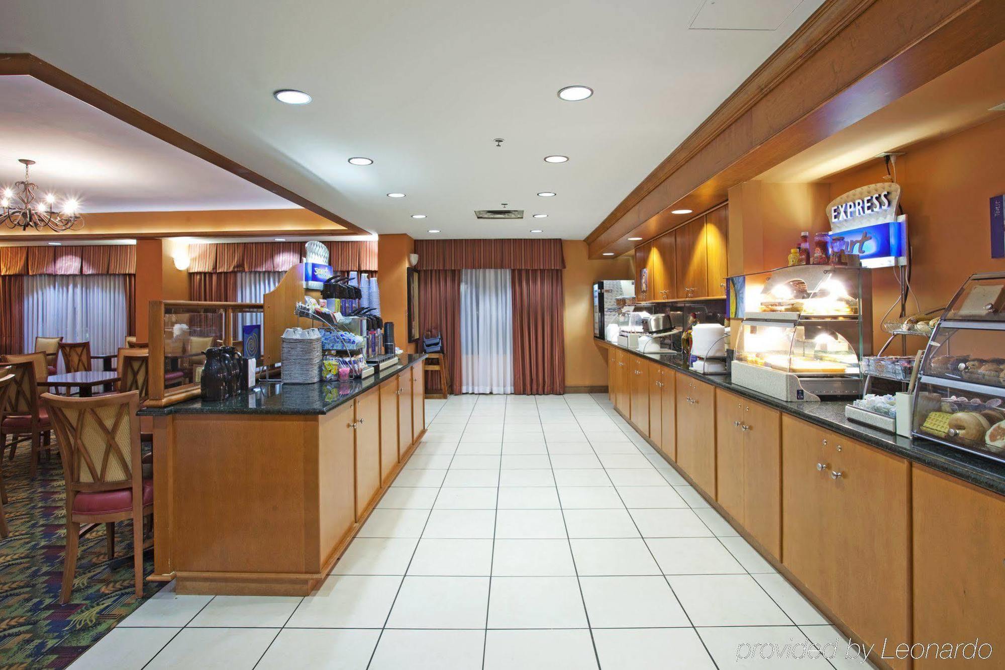 Holiday Inn Express Pascagoula-Moss Point By Ihg Exterior foto